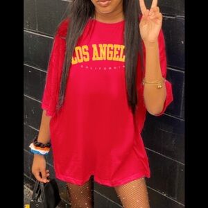 LOS ANGELES CALIFORNIA Yellow Print On A Red T-Shirt Mini Dress W/Half Sleeves